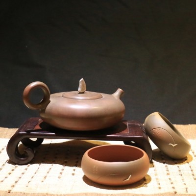 作品《乘风破浪》获2018年第三届中国（深圳）国际茶器设计大赛——银奖